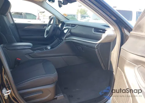 2024 Jeep Grand Cherokee Laredo 4X2 from USA, damaged, VIN 1C4RJGAG6RC709276